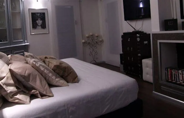V Collection Relais Badoer